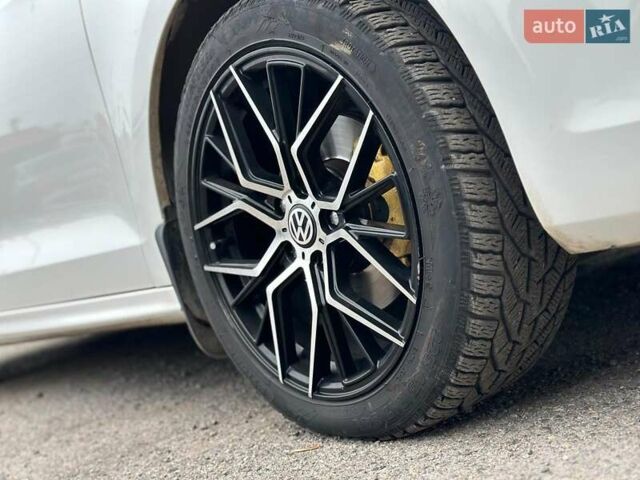 Белый Фольксваген Джетта, объемом двигателя 2.5 л и пробегом 265 тыс. км за 8590 $, фото 11 на Automoto.ua