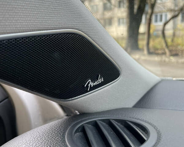 Білий Фольксваген Джетта, об'ємом двигуна 2.47 л та пробігом 234 тис. км за 9400 $, фото 15 на Automoto.ua