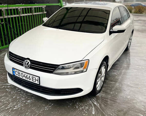 Білий Фольксваген Джетта, об'ємом двигуна 2.48 л та пробігом 256 тис. км за 8900 $, фото 1 на Automoto.ua