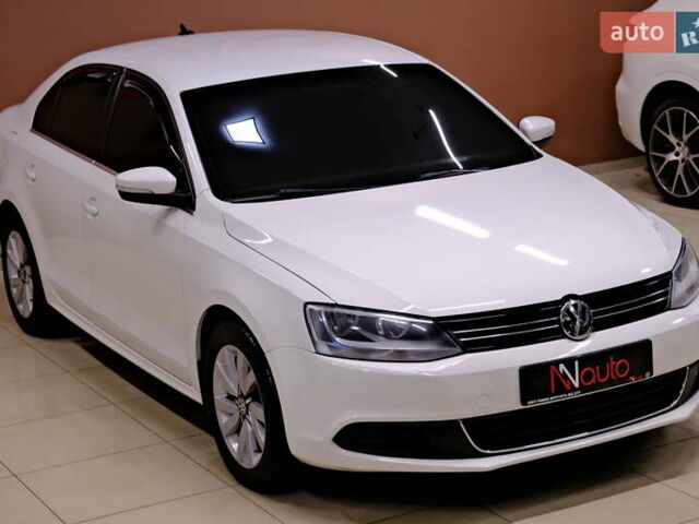 Білий Фольксваген Джетта, об'ємом двигуна 2.5 л та пробігом 168 тис. км за 8900 $, фото 3 на Automoto.ua