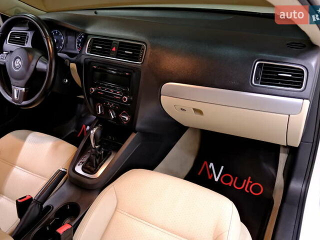 Білий Фольксваген Джетта, об'ємом двигуна 2.5 л та пробігом 168 тис. км за 8900 $, фото 38 на Automoto.ua