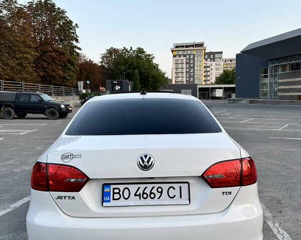 Белый Фольксваген Джетта, объемом двигателя 1.97 л и пробегом 135 тыс. км за 10300 $, фото 4 на Automoto.ua