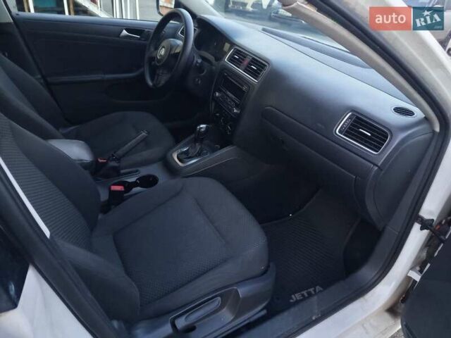 Білий Фольксваген Джетта, об'ємом двигуна 1.98 л та пробігом 203 тис. км за 7500 $, фото 6 на Automoto.ua