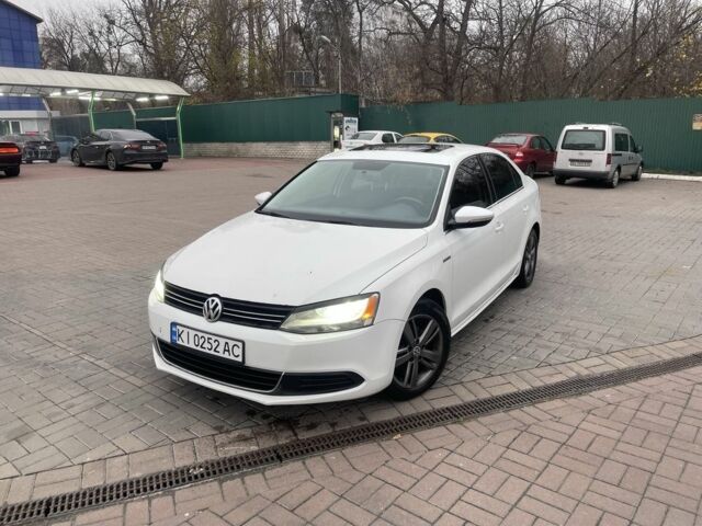 Белый Фольксваген Джетта, объемом двигателя 1.4 л и пробегом 250 тыс. км за 7500 $, фото 1 на Automoto.ua