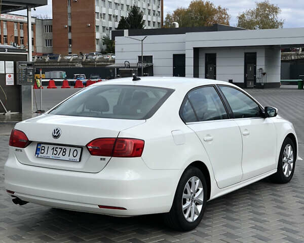 Белый Фольксваген Джетта, объемом двигателя 1.8 л и пробегом 227 тыс. км за 8200 $, фото 3 на Automoto.ua