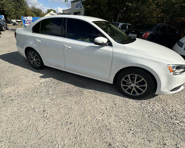 Білий Фольксваген Джетта, об'ємом двигуна 2.5 л та пробігом 115 тис. км за 10200 $, фото 2 на Automoto.ua