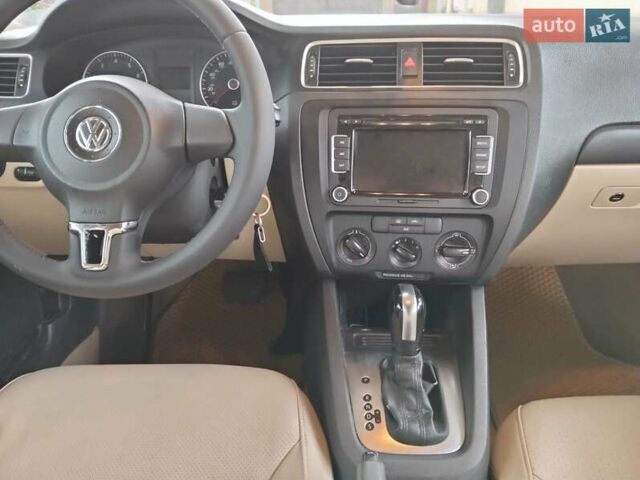 Білий Фольксваген Джетта, об'ємом двигуна 1.8 л та пробігом 212 тис. км за 8490 $, фото 30 на Automoto.ua