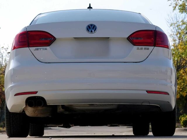 Білий Фольксваген Джетта, об'ємом двигуна 2.5 л та пробігом 85 тис. км за 1150 $, фото 5 на Automoto.ua