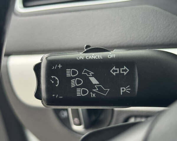 Белый Фольксваген Джетта, объемом двигателя 1.4 л и пробегом 243 тыс. км за 10999 $, фото 45 на Automoto.ua