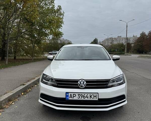 Фольксваген Джетта 2013 в Запорожье на Automoto.ua Белый Фольксваген Джетта, объемом двигателя 1.97 л и пробегом 216 тыс. км за 10400 $, фото 9 на Automoto.ua
