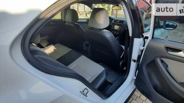 Белый Фольксваген Джетта, объемом двигателя 1.39 л и пробегом 160 тыс. км за 8200 $, фото 10 на Automoto.ua