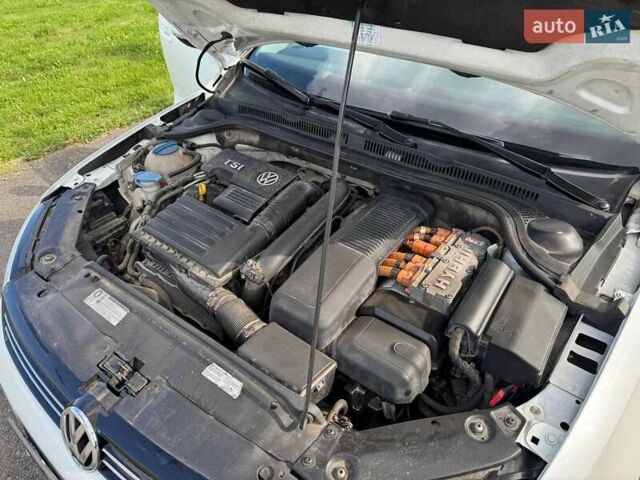 Белый Фольксваген Джетта, объемом двигателя 1.4 л и пробегом 242 тыс. км за 7900 $, фото 37 на Automoto.ua