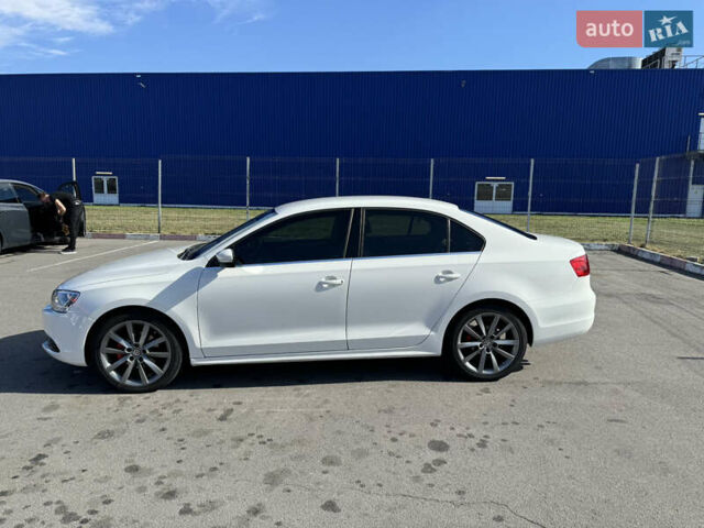 Белый Фольксваген Джетта, объемом двигателя 2.48 л и пробегом 230 тыс. км за 9700 $, фото 5 на Automoto.ua