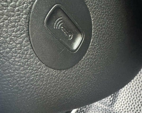 Белый Фольксваген Джетта, объемом двигателя 1.4 л и пробегом 243 тыс. км за 10999 $, фото 44 на Automoto.ua