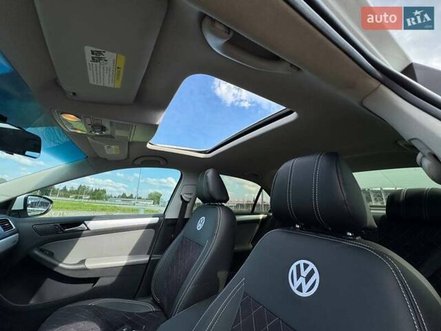 Белый Фольксваген Джетта, объемом двигателя 1.4 л и пробегом 242 тыс. км за 7900 $, фото 28 на Automoto.ua