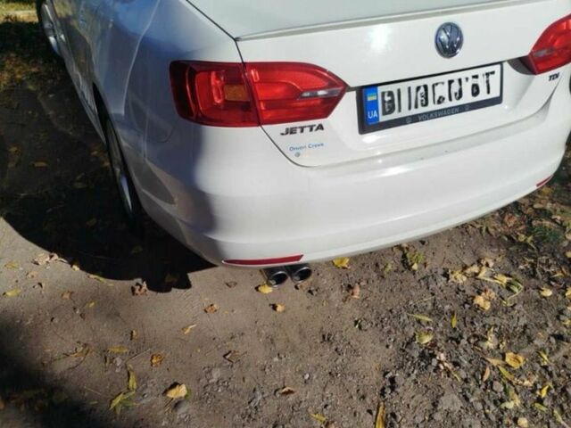 Белый Фольксваген Джетта, объемом двигателя 2 л и пробегом 320 тыс. км за 9000 $, фото 7 на Automoto.ua