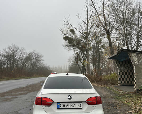 Белый Фольксваген Джетта, объемом двигателя 1.97 л и пробегом 250 тыс. км за 10200 $, фото 3 на Automoto.ua