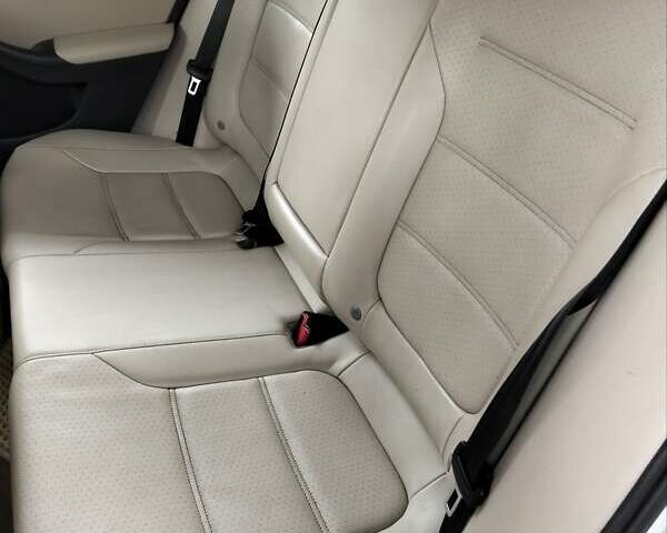 Білий Фольксваген Джетта, об'ємом двигуна 1.8 л та пробігом 212 тис. км за 8490 $, фото 43 на Automoto.ua