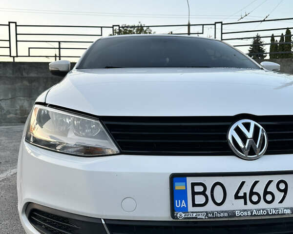 Белый Фольксваген Джетта, объемом двигателя 1.97 л и пробегом 135 тыс. км за 10300 $, фото 25 на Automoto.ua