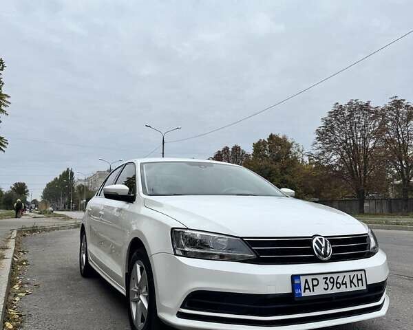 Фольксваген Джетта 2013 в Запорожье на Automoto.ua Белый Фольксваген Джетта, объемом двигателя 1.97 л и пробегом 216 тыс. км за 10400 $, фото 12 на Automoto.ua