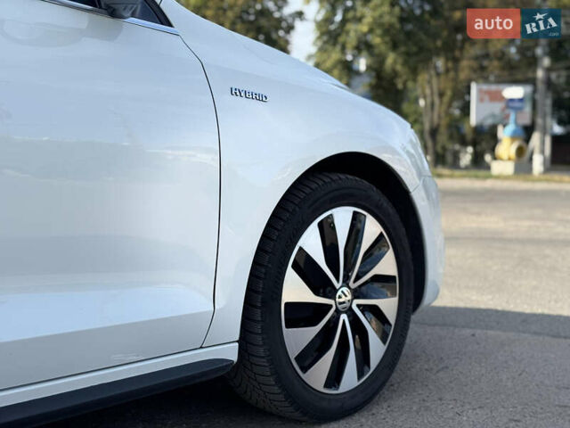 Білий Фольксваген Джетта, об'ємом двигуна 1.39 л та пробігом 186 тис. км за 10800 $, фото 8 на Automoto.ua