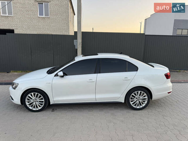 Белый Фольксваген Джетта, объемом двигателя 1.4 л и пробегом 243 тыс. км за 10999 $, фото 21 на Automoto.ua