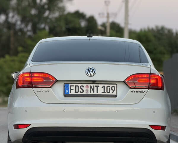 Белый Фольксваген Джетта, объемом двигателя 1.4 л и пробегом 243 тыс. км за 10999 $, фото 11 на Automoto.ua