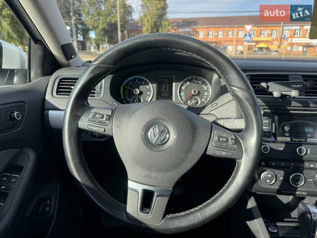 Білий Фольксваген Джетта, об'ємом двигуна 1.39 л та пробігом 186 тис. км за 10800 $, фото 22 на Automoto.ua