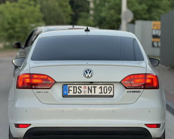 Белый Фольксваген Джетта, объемом двигателя 1.4 л и пробегом 243 тыс. км за 10999 $, фото 12 на Automoto.ua