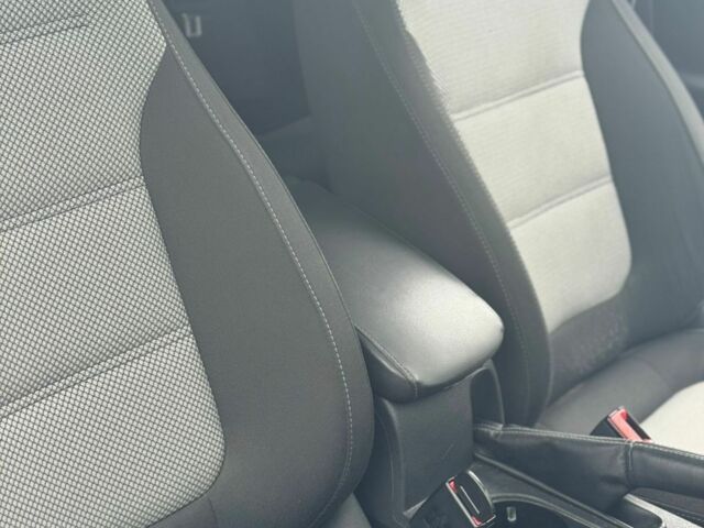 Белый Фольксваген Джетта, объемом двигателя 0 л и пробегом 240 тыс. км за 10500 $, фото 11 на Automoto.ua