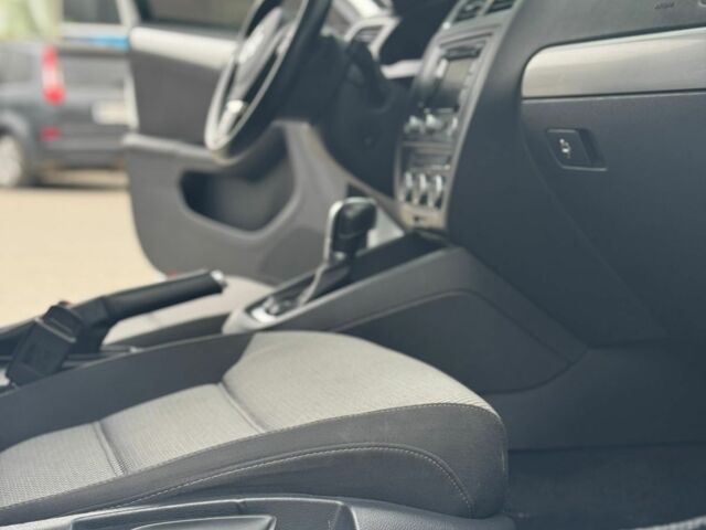 Белый Фольксваген Джетта, объемом двигателя 0 л и пробегом 240 тыс. км за 10500 $, фото 22 на Automoto.ua