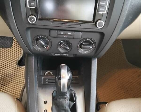 Білий Фольксваген Джетта, об'ємом двигуна 1.8 л та пробігом 212 тис. км за 8490 $, фото 39 на Automoto.ua