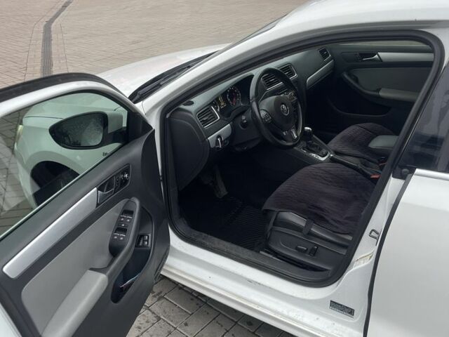 Белый Фольксваген Джетта, объемом двигателя 1.4 л и пробегом 250 тыс. км за 7500 $, фото 4 на Automoto.ua