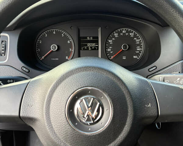 Фольксваген Джетта 2013 в Запорожье на Automoto.ua Белый Фольксваген Джетта, объемом двигателя 1.98 л и пробегом 169 тыс. км за 8000 $, фото 2 на Automoto.ua