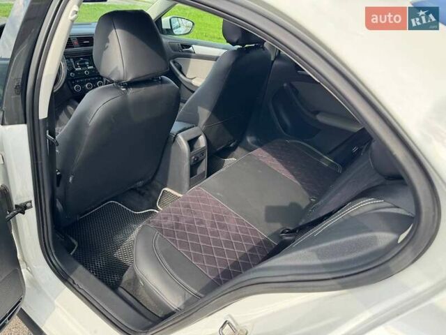 Белый Фольксваген Джетта, объемом двигателя 1.4 л и пробегом 242 тыс. км за 7900 $, фото 34 на Automoto.ua