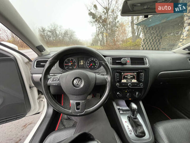 Белый Фольксваген Джетта, объемом двигателя 1.97 л и пробегом 250 тыс. км за 10200 $, фото 11 на Automoto.ua