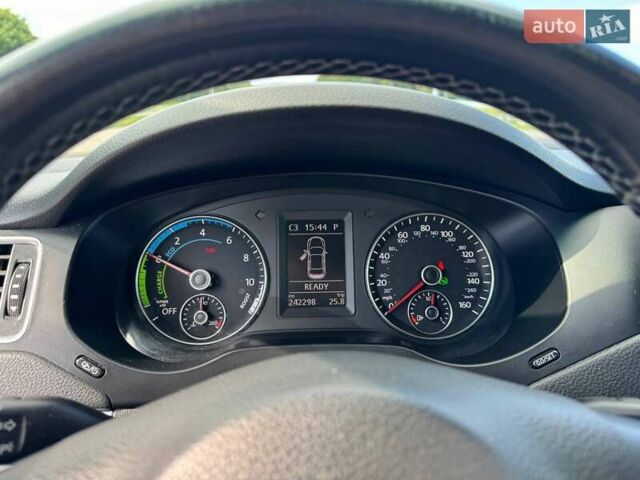 Белый Фольксваген Джетта, объемом двигателя 1.4 л и пробегом 242 тыс. км за 7900 $, фото 21 на Automoto.ua