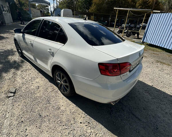 Білий Фольксваген Джетта, об'ємом двигуна 2.5 л та пробігом 115 тис. км за 10200 $, фото 3 на Automoto.ua