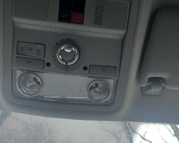 Белый Фольксваген Джетта, объемом двигателя 1.97 л и пробегом 250 тыс. км за 10200 $, фото 13 на Automoto.ua