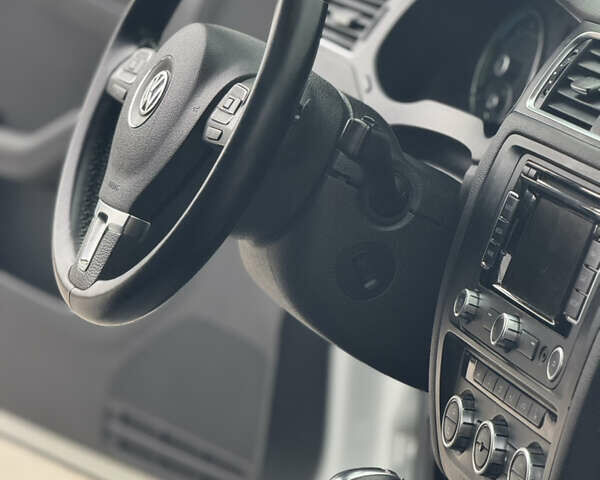 Белый Фольксваген Джетта, объемом двигателя 1.4 л и пробегом 243 тыс. км за 10999 $, фото 34 на Automoto.ua