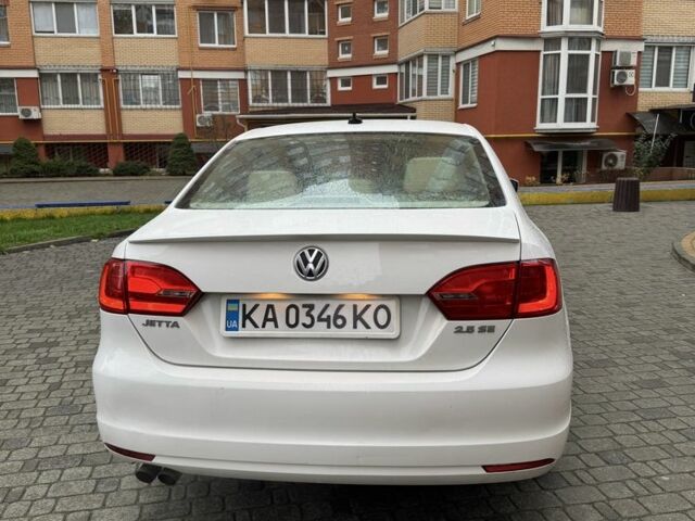 Белый Фольксваген Джетта, объемом двигателя 2.5 л и пробегом 168 тыс. км за 7200 $, фото 4 на Automoto.ua