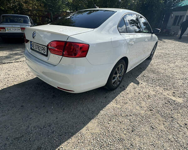 Білий Фольксваген Джетта, об'ємом двигуна 2.5 л та пробігом 115 тис. км за 10200 $, фото 5 на Automoto.ua