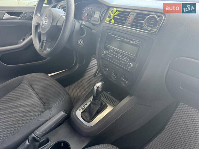 Белый Фольксваген Джетта, объемом двигателя 1.98 л и пробегом 175 тыс. км за 8600 $, фото 15 на Automoto.ua