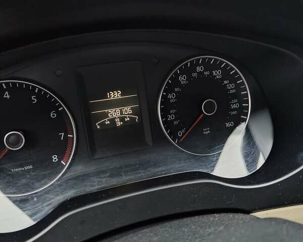 Білий Фольксваген Джетта, об'ємом двигуна 1.8 л та пробігом 268 тис. км за 8600 $, фото 4 на Automoto.ua