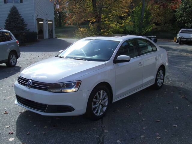 Белый Фольксваген Джетта, объемом двигателя 2.5 л и пробегом 89 тыс. км за 7000 $, фото 2 на Automoto.ua