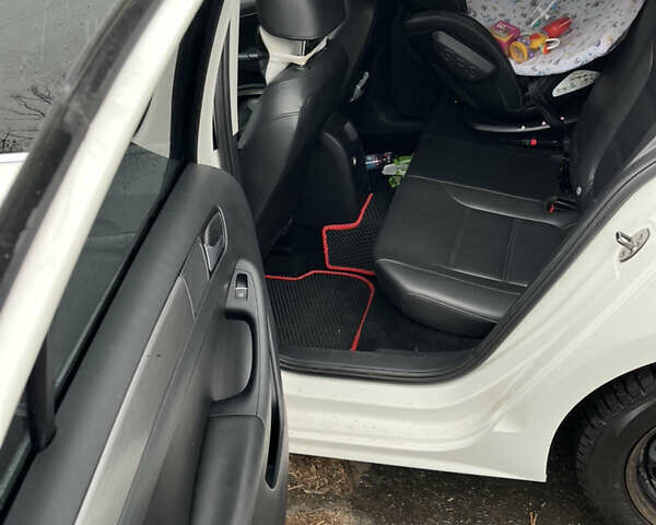 Белый Фольксваген Джетта, объемом двигателя 1.97 л и пробегом 250 тыс. км за 10200 $, фото 10 на Automoto.ua