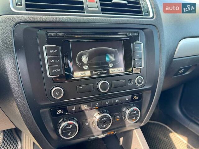 Белый Фольксваген Джетта, объемом двигателя 1.4 л и пробегом 242 тыс. км за 7900 $, фото 24 на Automoto.ua