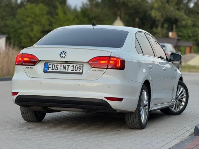 Белый Фольксваген Джетта, объемом двигателя 0 л и пробегом 240 тыс. км за 10500 $, фото 3 на Automoto.ua