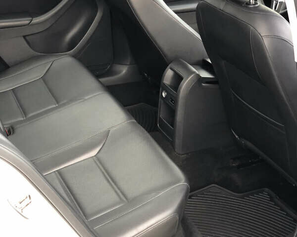 Белый Фольксваген Джетта, объемом двигателя 1.8 л и пробегом 227 тыс. км за 8200 $, фото 8 на Automoto.ua