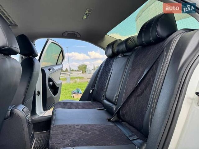 Белый Фольксваген Джетта, объемом двигателя 1.4 л и пробегом 242 тыс. км за 7900 $, фото 30 на Automoto.ua